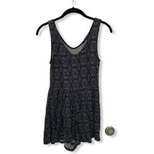 One Clothing Los Angeles SZ S black and white romper